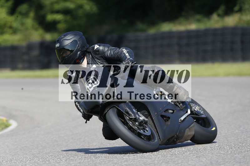 /44 09.08.2025 Plüss Moto Sport ADR/Freies Fahren/550